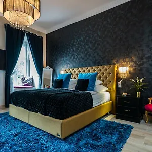 Center Of The Center, The Grand Deluxe , Budapest Hungría